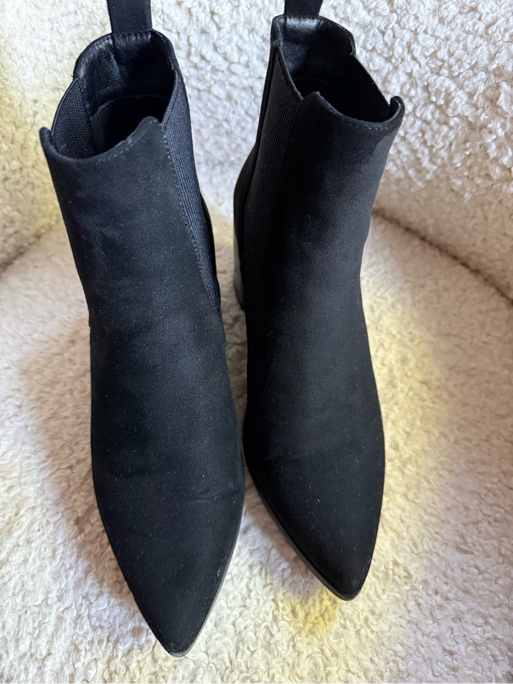 Dream Pairs Black Suede Chelsea Ankle Boots - Picture 2 of 9